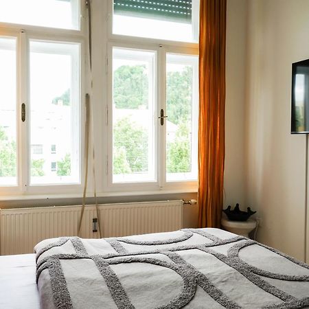 Stilvolles Apartment Im Zentrum - Free Parking Graz Eksteriør bilde